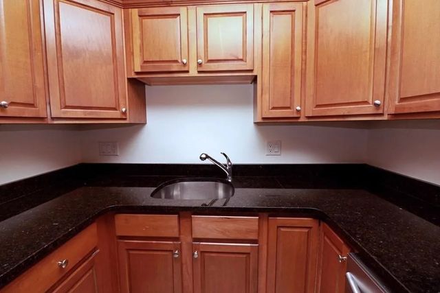 132 Howe St B, Natick, MA 01760