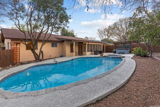 7337 Leading Oaks St., Live Oak, TX 78233