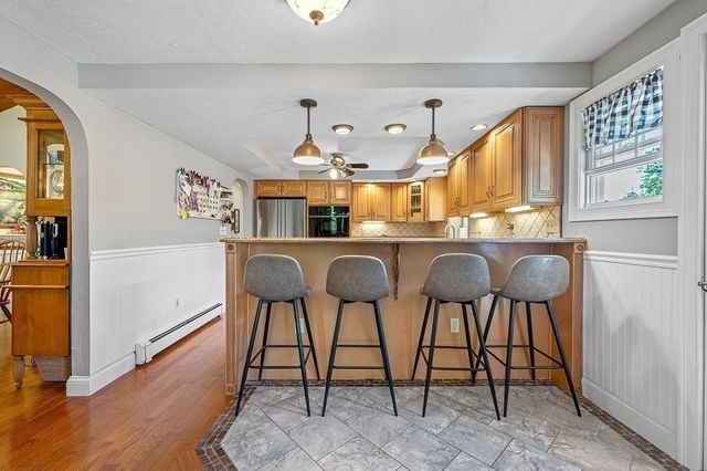 472 Central Tpke, Sutton, MA 01590