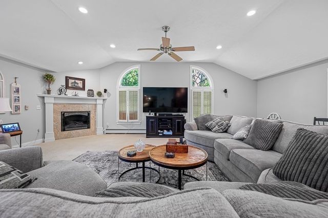 472 Central Tpke, Sutton, MA 01590