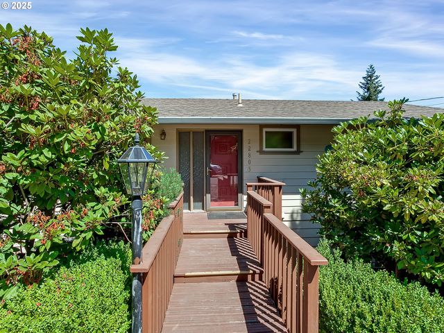22805 Sw HIGHLAND Dr, Sherwood, OR 97140