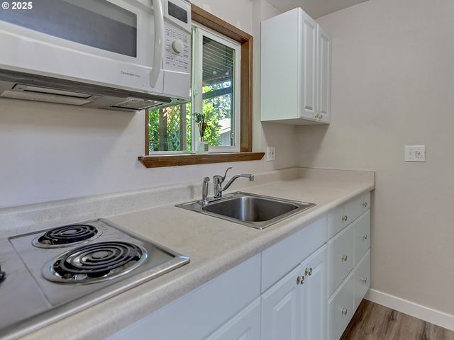 22805 Sw HIGHLAND Dr, Sherwood, OR 97140