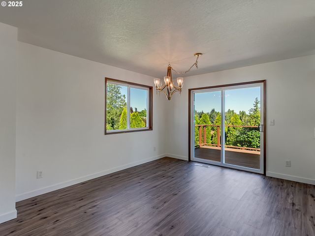 22805 Sw HIGHLAND Dr, Sherwood, OR 97140