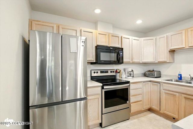 214 Dailey Avenue, #1, Anchorage, AK 99515