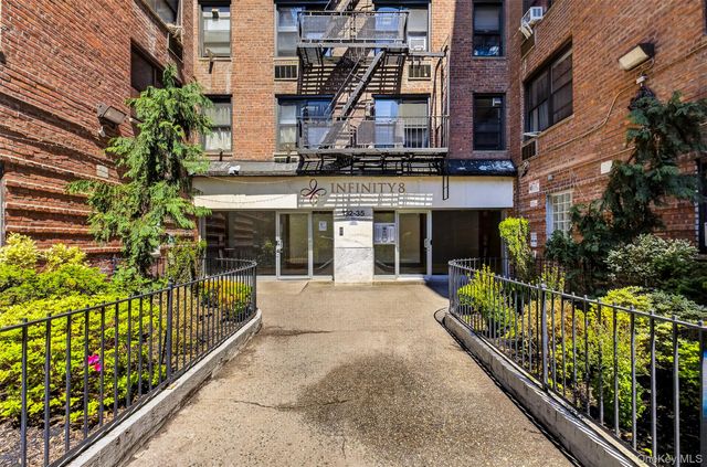 132-35 Sanford Avenue 408, Flushing, NY 11355