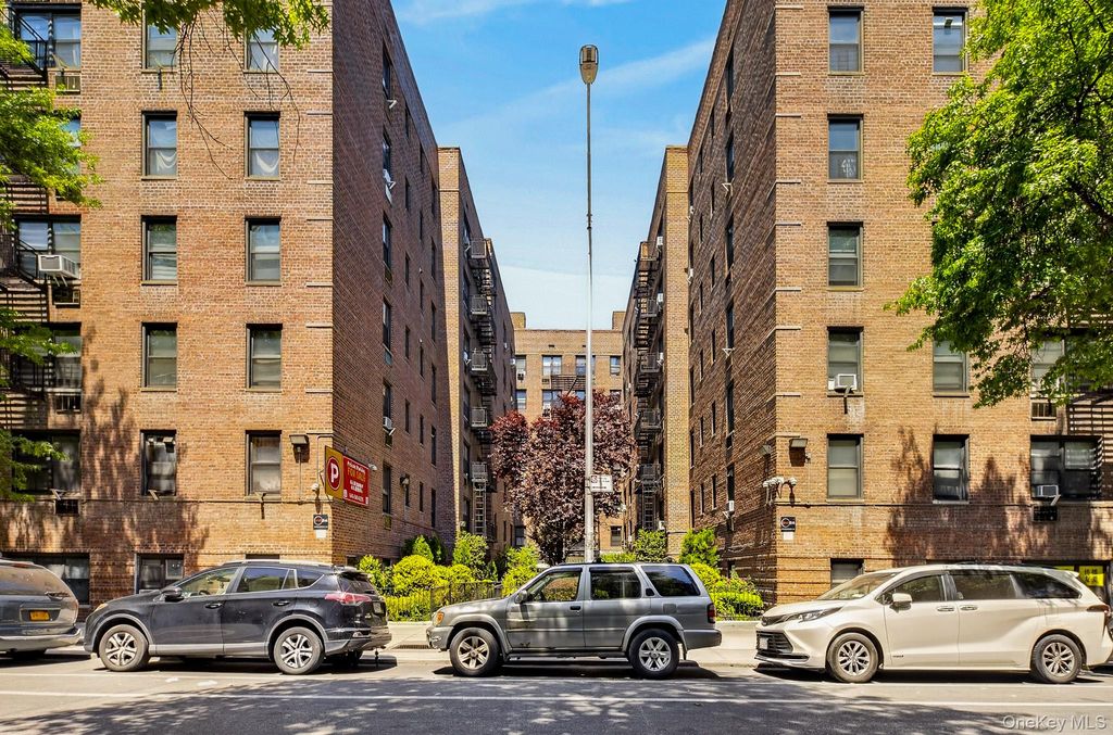 132-35 Sanford Avenue 408, Flushing, NY 11355