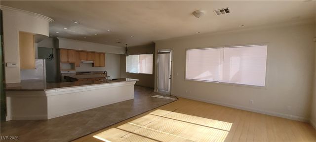5147 VILLA VECCHIO Court 0, Las Vegas, NV 89141
