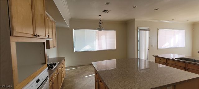 5147 VILLA VECCHIO Court 0, Las Vegas, NV 89141