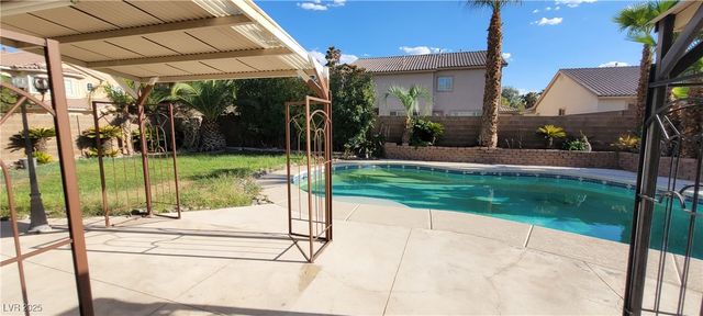 5147 VILLA VECCHIO Court 0, Las Vegas, NV 89141