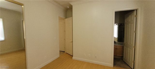 5147 VILLA VECCHIO Court 0, Las Vegas, NV 89141