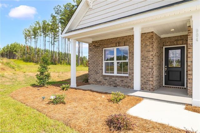 904 Beeson Court, Clemmons, NC 27012