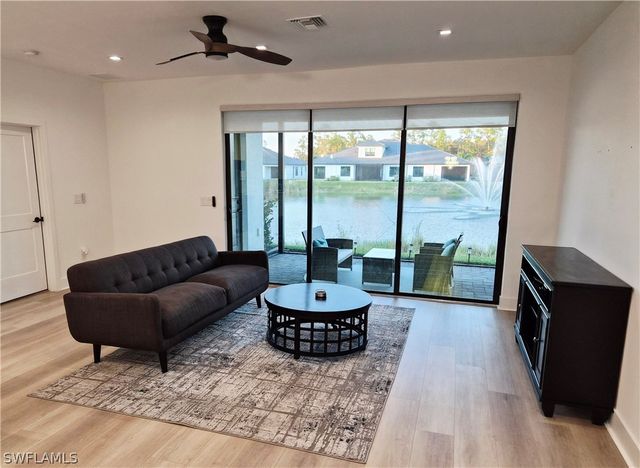 10933 Preachers Cove LN, Fort Myers, FL 33913