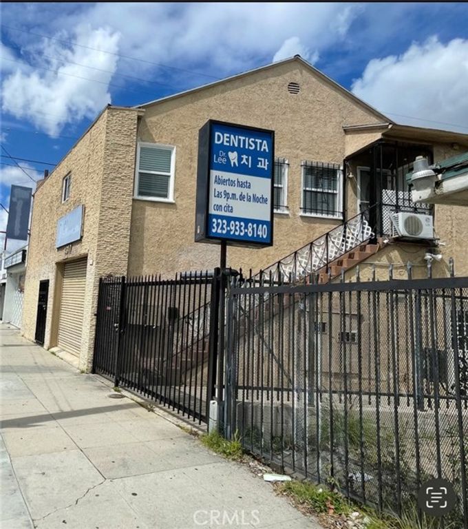 4315 W Pico Boulevard, Los Angeles, CA 90019