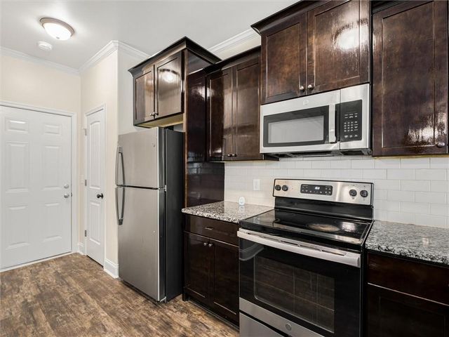 525 Trousseau Lane, Mcdonough, GA 30252