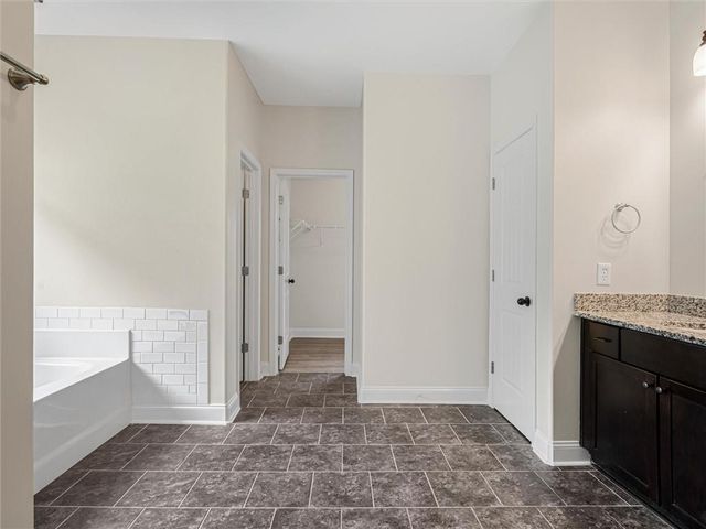 525 Trousseau Lane, Mcdonough, GA 30252