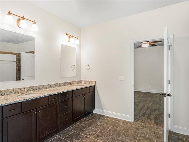 525 Trousseau Lane, Mcdonough, GA 30252