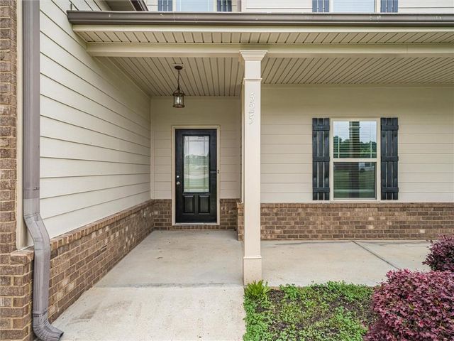 525 Trousseau Lane, Mcdonough, GA 30252