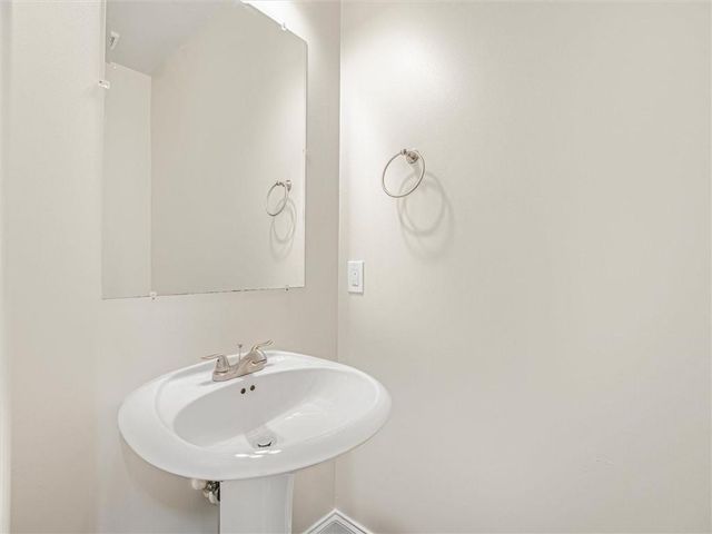525 Trousseau Lane, Mcdonough, GA 30252