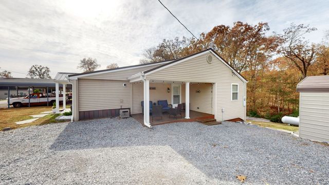 21 Lake Shore Dr, New Concord, KY 42076