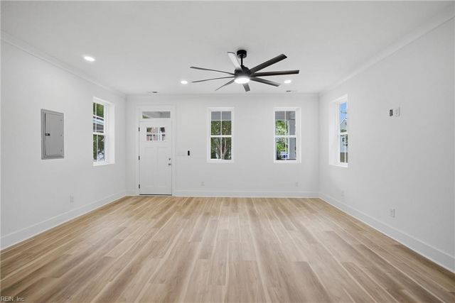 1313 Reservoir AVE, Norfolk, VA 23504