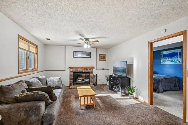 7459 Jeffery Lane S, Cottage Grove, MN 55016