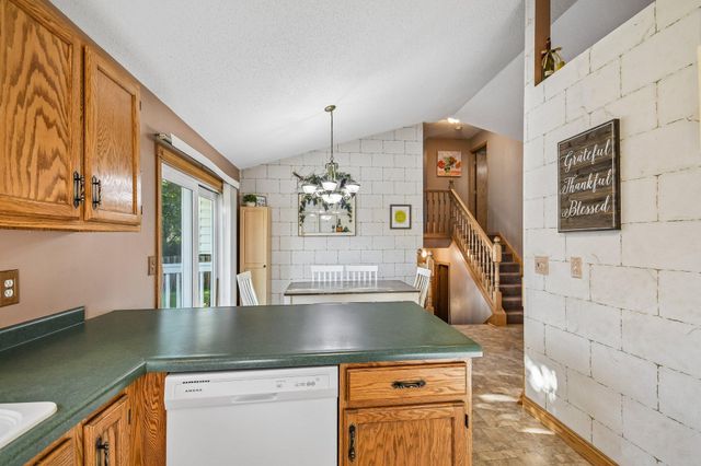 7459 Jeffery Lane S, Cottage Grove, MN 55016