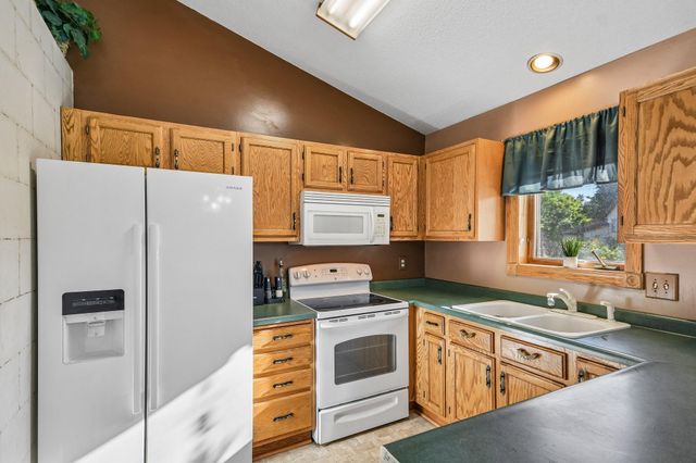 7459 Jeffery Lane S, Cottage Grove, MN 55016