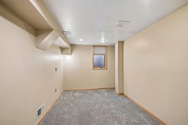 7459 Jeffery Lane S, Cottage Grove, MN 55016