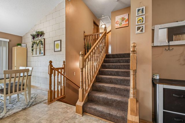 7459 Jeffery Lane S, Cottage Grove, MN 55016