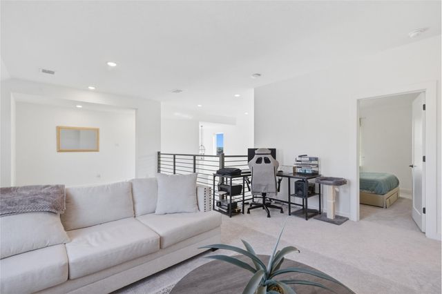 200 Bay Breeze DR, Kyle, TX 78640