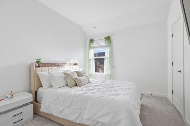 200 Bay Breeze DR, Kyle, TX 78640