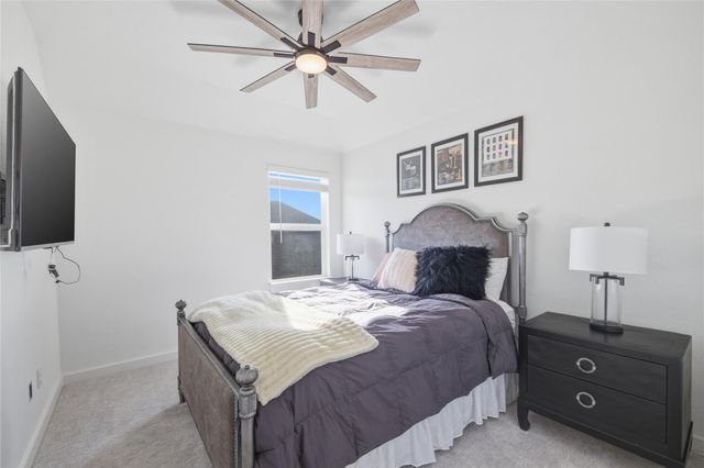 200 Bay Breeze DR, Kyle, TX 78640