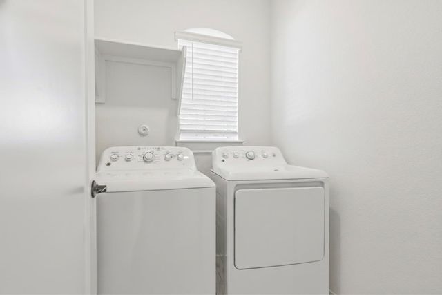 200 Bay Breeze DR, Kyle, TX 78640