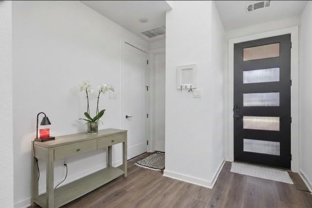 200 Bay Breeze DR, Kyle, TX 78640