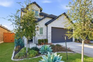 200 Bay Breeze DR, Kyle, TX 78640