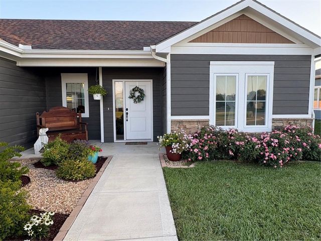 1108 Bluestem Drive, Baldwin City, KS 66006