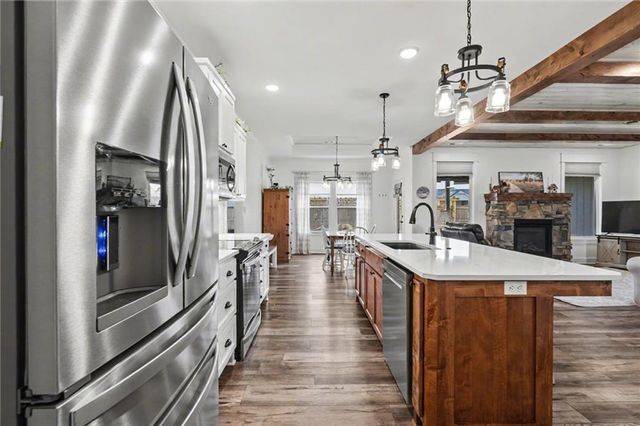 1108 Bluestem Drive, Baldwin City, KS 66006