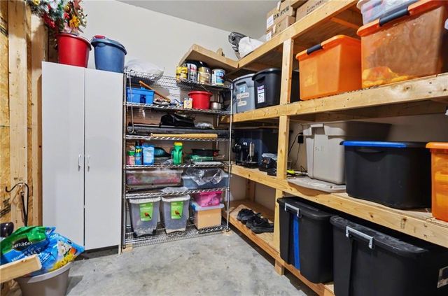 1108 Bluestem Drive, Baldwin City, KS 66006