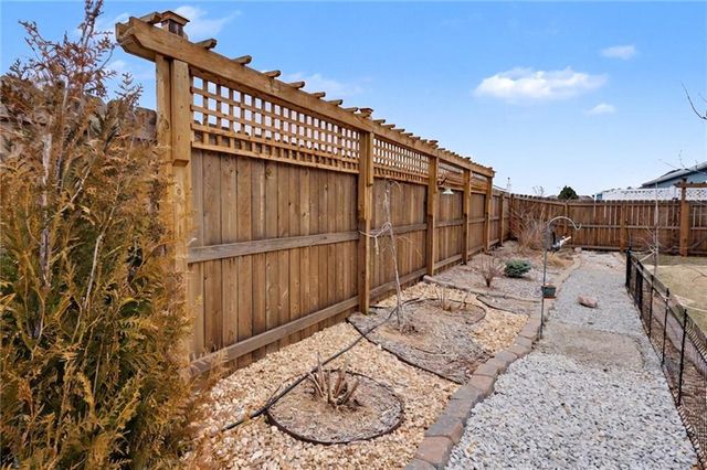 1108 Bluestem Drive, Baldwin City, KS 66006