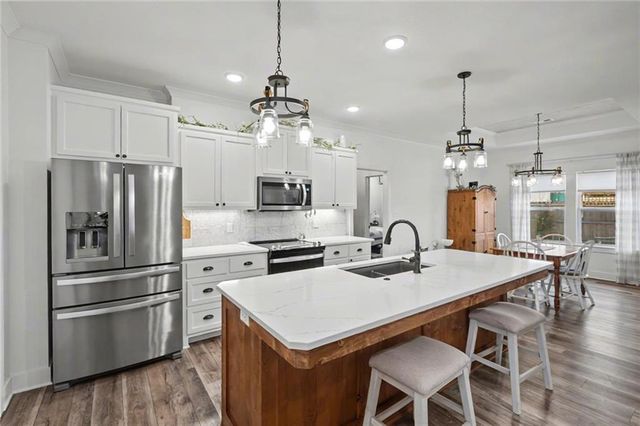 1108 Bluestem Drive, Baldwin City, KS 66006