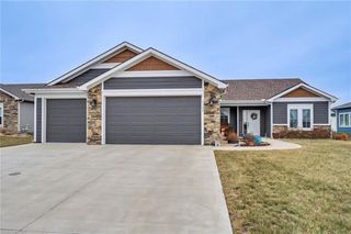 1108 Bluestem Drive, Baldwin City, KS 66006