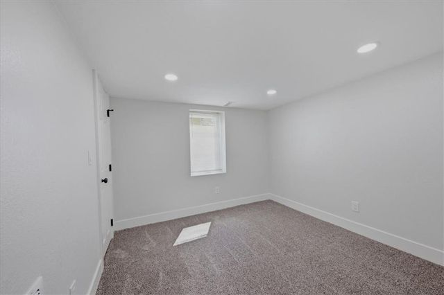 3513 Elmwood Avenue, Kansas City, MO 64128