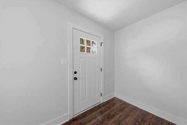 3513 Elmwood Avenue, Kansas City, MO 64128