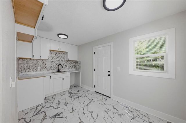 3513 Elmwood Avenue, Kansas City, MO 64128