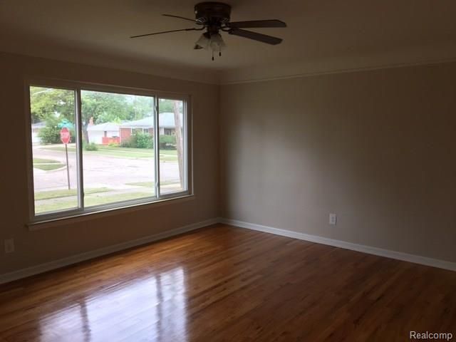 24704 Willowby Avenue, Eastpointe, MI 48021