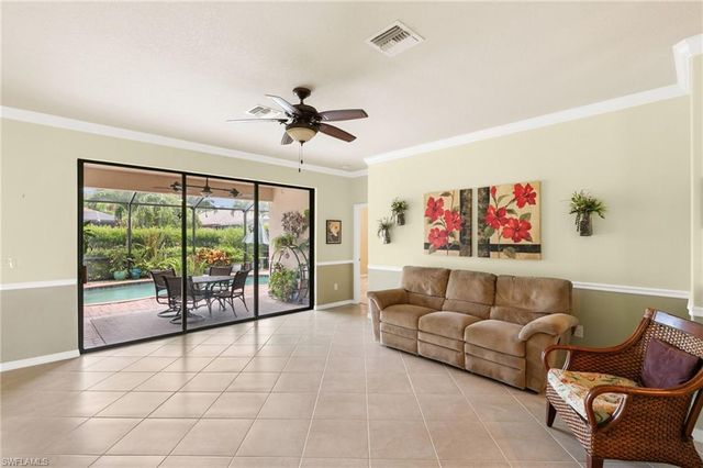 3934 Sapphire WAY, Naples, FL 34114