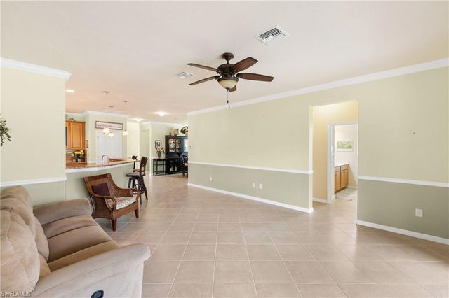 3934 Sapphire WAY, Naples, FL 34114