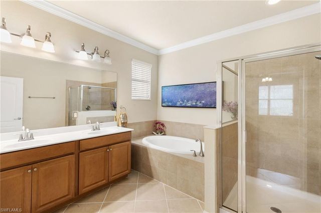 3934 Sapphire WAY, Naples, FL 34114
