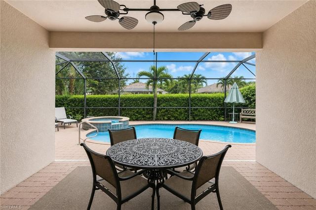 3934 Sapphire WAY, Naples, FL 34114
