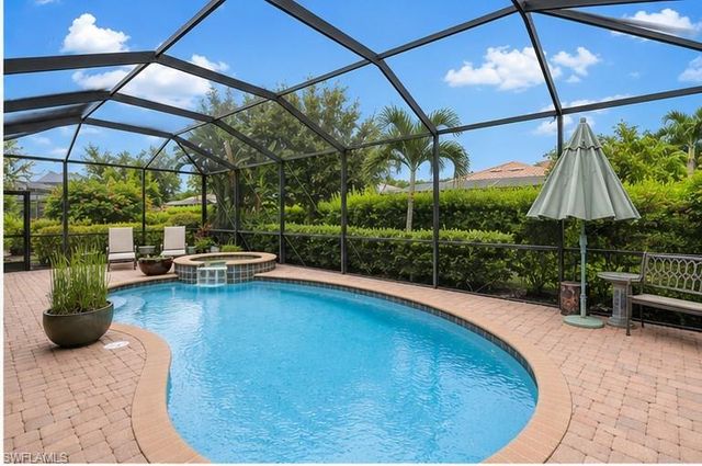 3934 Sapphire WAY, Naples, FL 34114